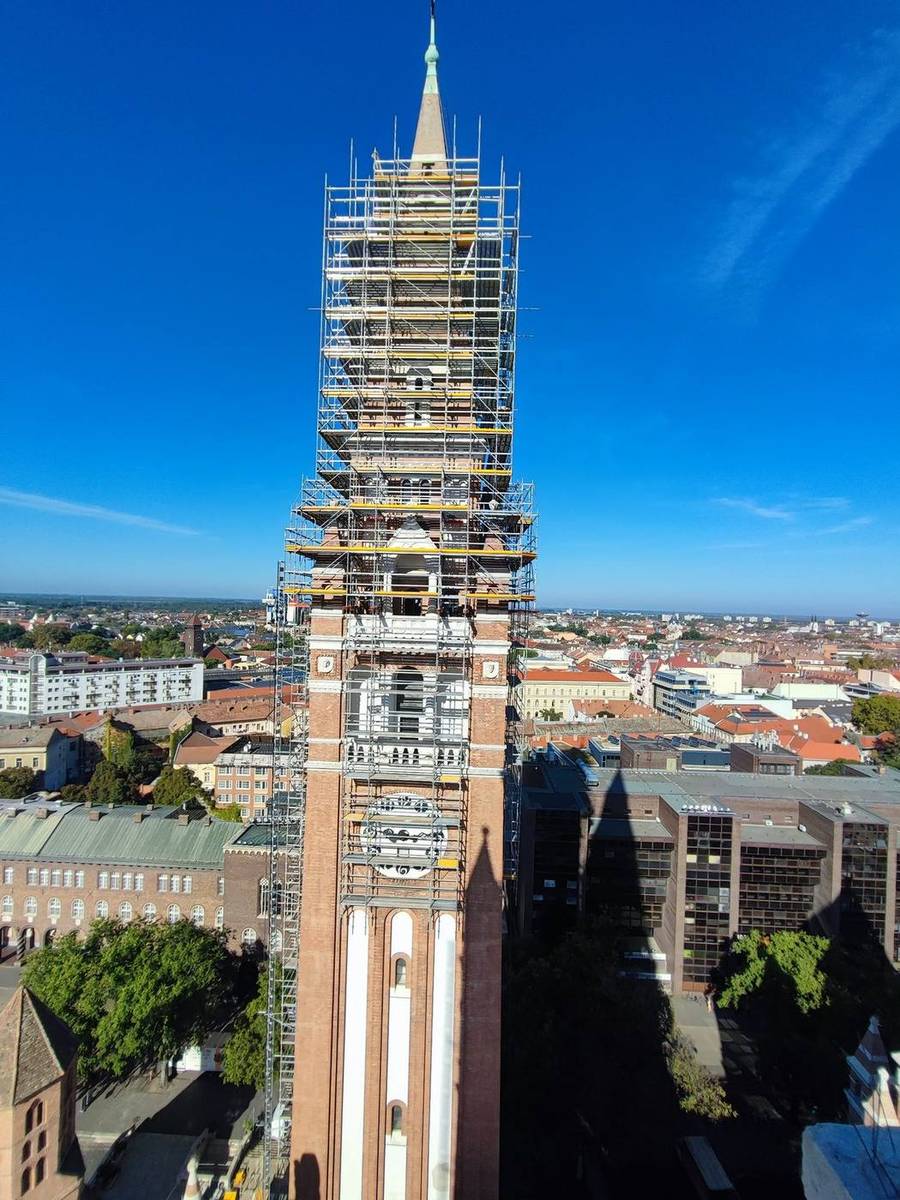 Szeged Cathedral – bell-tower scaffolding